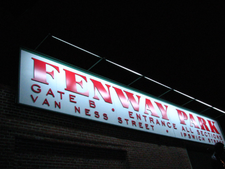 "Fenway Park, Boston MA" by Lara Mercer Photography. CC BY 2.0.